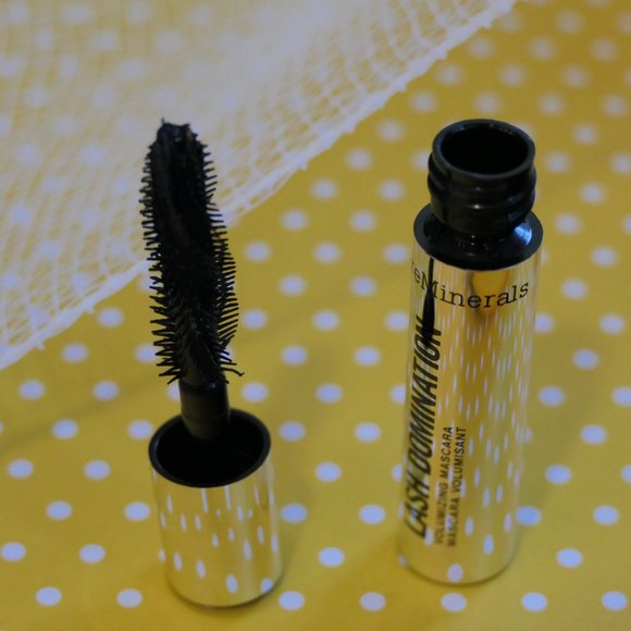 12 Count bareMinerals Mascara Lash Domination Volumizing Intense Black Sample SZ - Picture 3 of 3